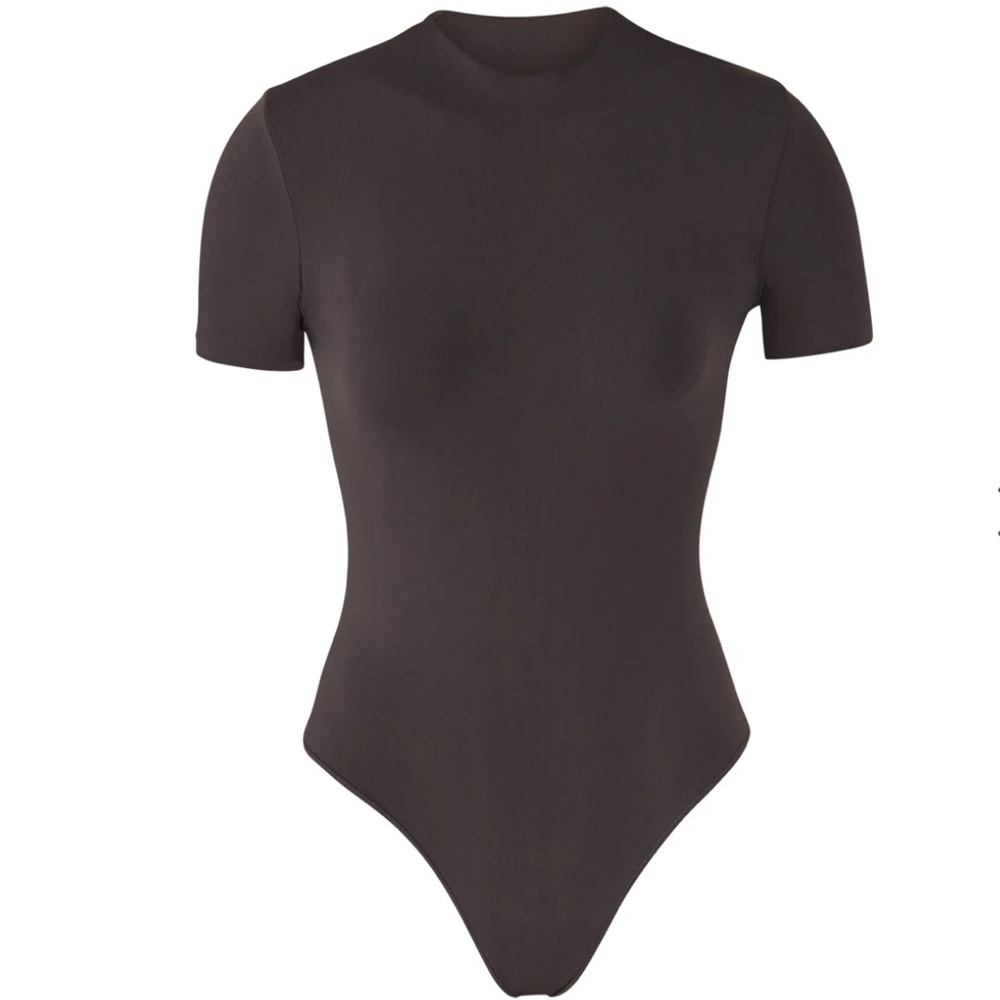 SKIMS Dark Purple Essential T-Shirt bodysuit S/M